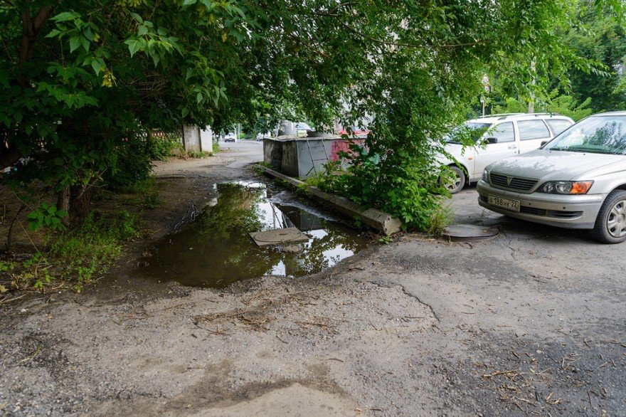 В Барнауле заменят тротуары на шести улицах