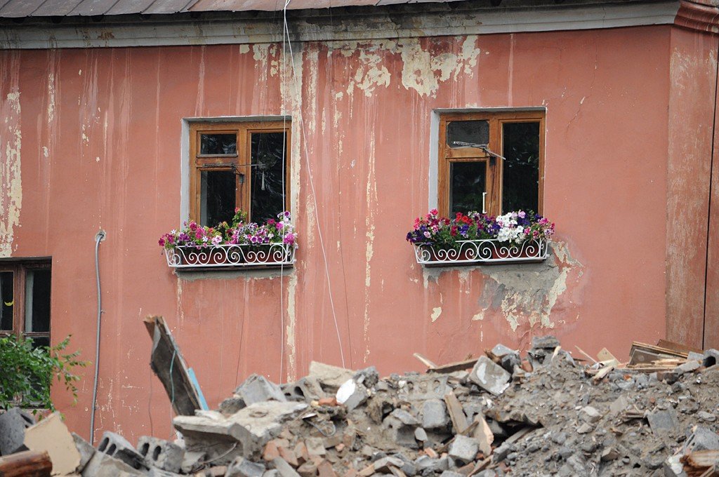 Более 2 млрд рублей будет стоить расселение аварийных домов в Алтайском крае