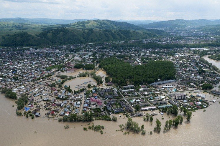 Ритейлеры собрали гуманитарную помощь пострадавшим от наводнения в Алтайском крае