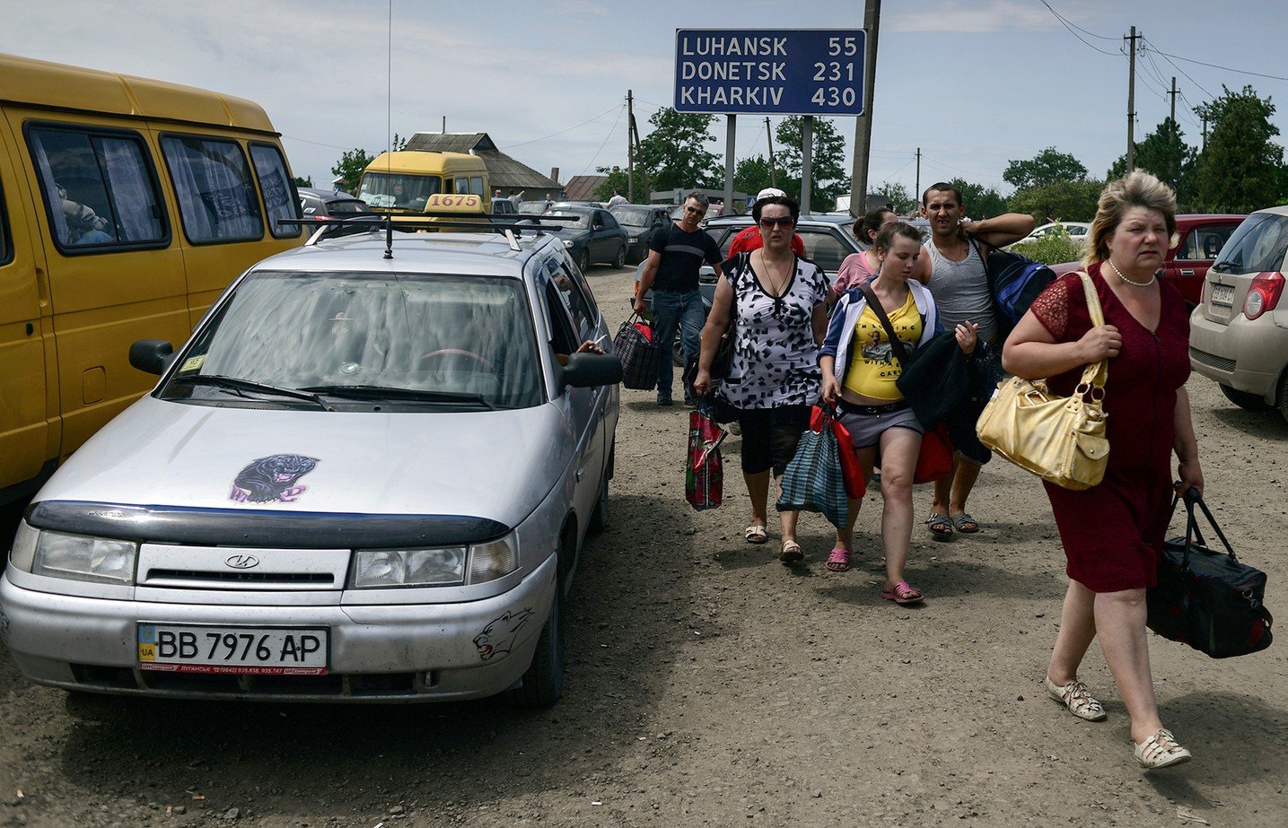 Правительство решило переселить 4 тыс. украинских беженцев в Алтайский край