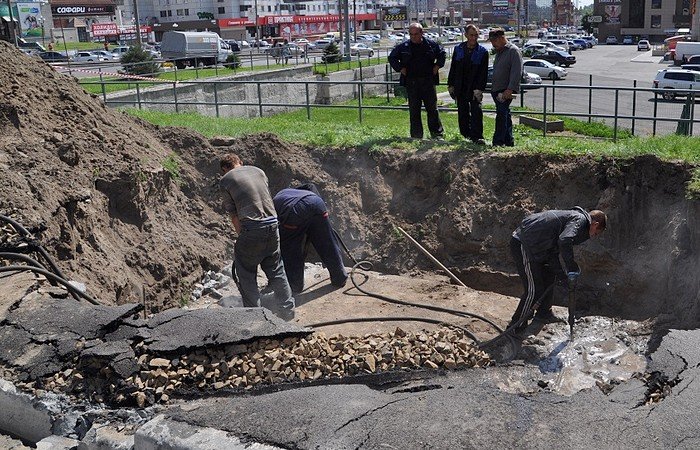 «Барнаульская теплосетевая компания» решила вернуть горячую воду в центр города