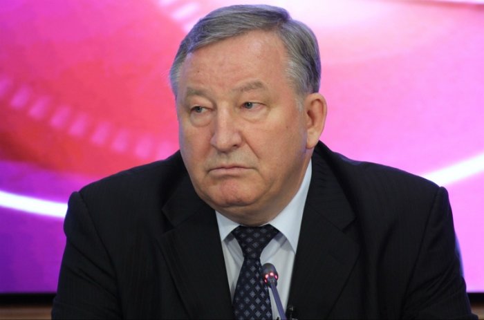 Губернатор Карлин призвал крупнейших поставщиков взять на контроль обеспечение Алтайского края бензином