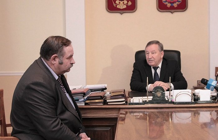 Главу Новичихинского района, который получил срок по уголовной статье, отправили в отставку