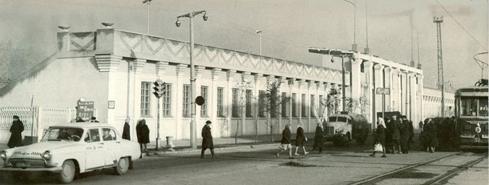 Исторические кадры. Как выглядел барнаульский стадион «Локомотив»