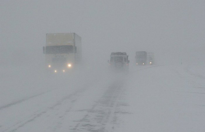 МЧС просит водителей не выезжать на дороги Алтайского края