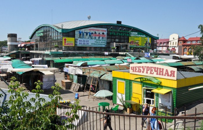 Не продав «Старый базар» за тринадцать попыток, власти Барнаула решили сдать его в аренду