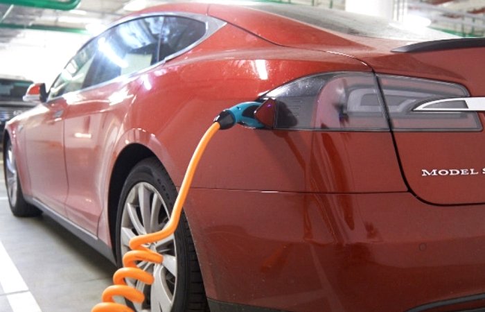 Автомобилисты: «Газпромнефть» заинтересовалась проектом заправок для электромобилей от алтайских разработчиков