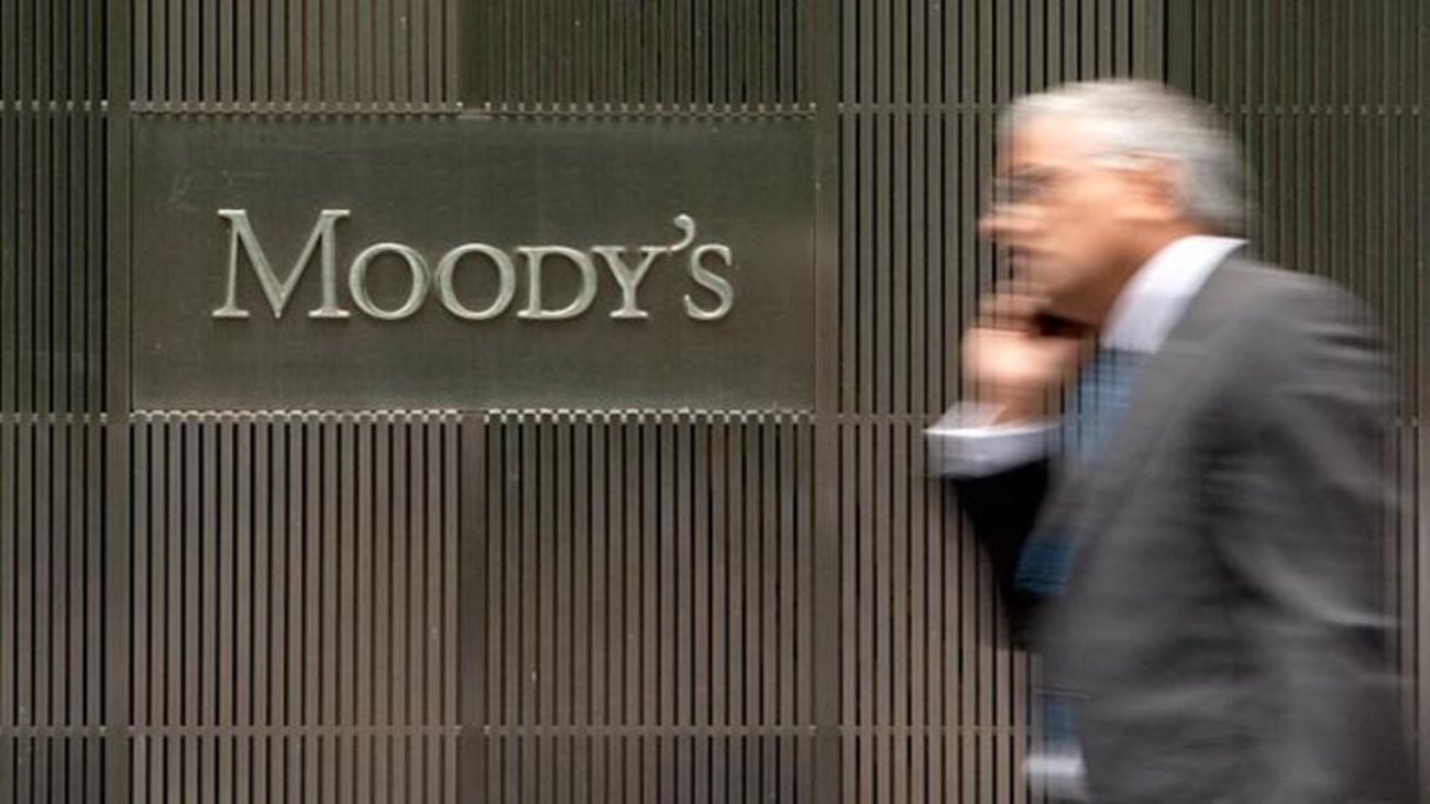 S&P и Moody`s вновь снизили рейтинги крупнейших российских банков