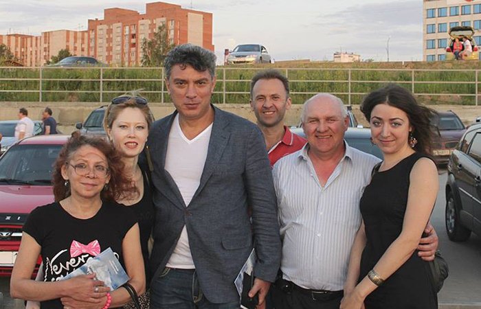 Алтайские оппозиционеры проведут автопробег в память об убитом накануне Борисе Немцове