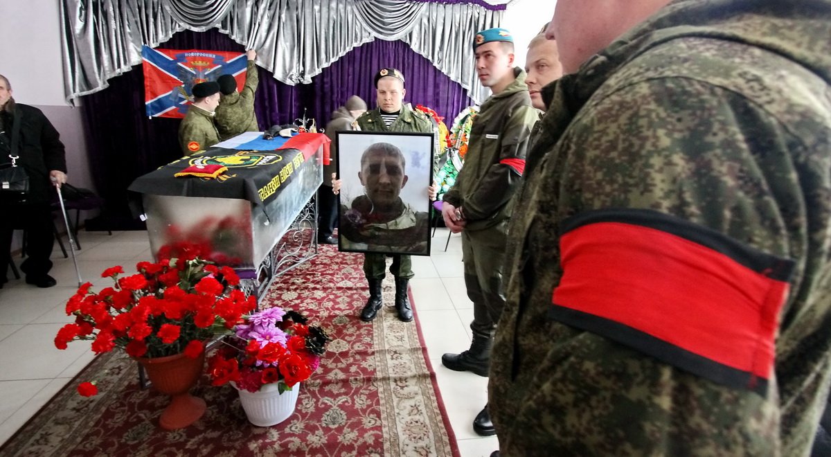 В Барнауле похоронили двух алтайских добровольцев, погибших за Новороссию