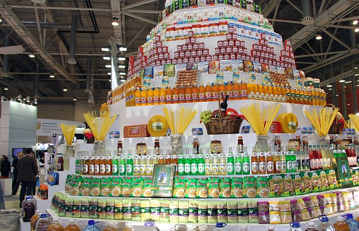 Алтайский край представил пирамиду из продуктов на выставке в Москве