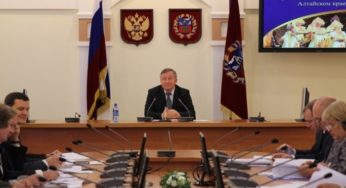 Кому в Алтайском крае запретили держать деньги в иностранных банках