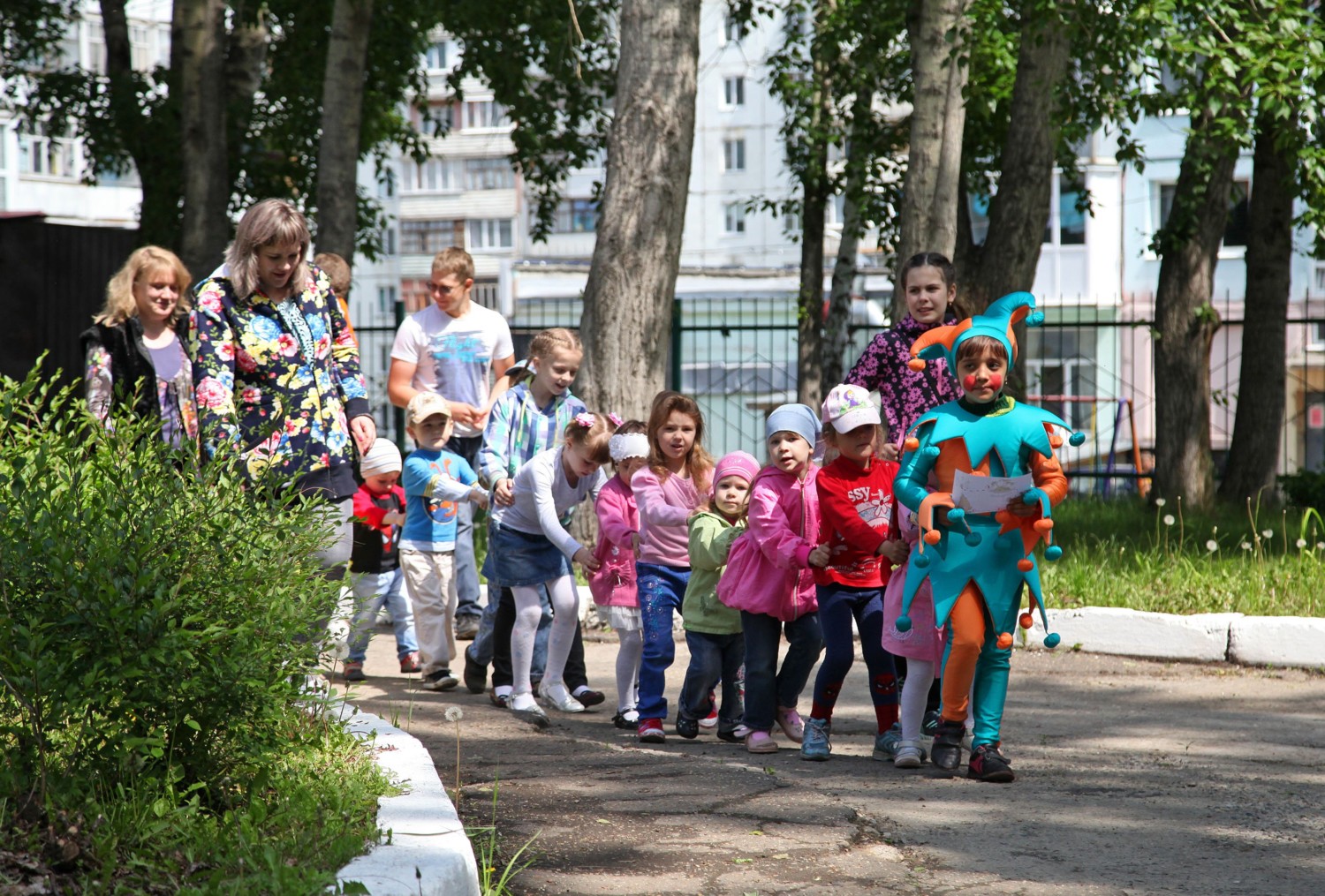 «Алтай-Кокс» поздравил с Днем защиты детей юных жителей Заринска