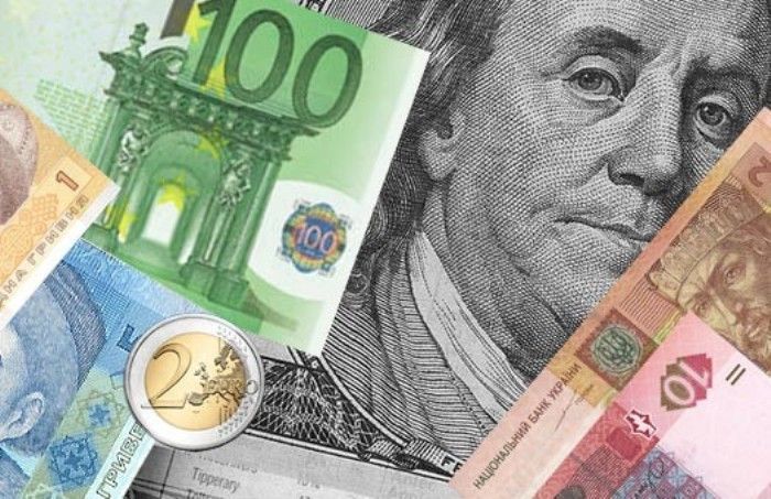 Доллар и евро снова поднялись в цене