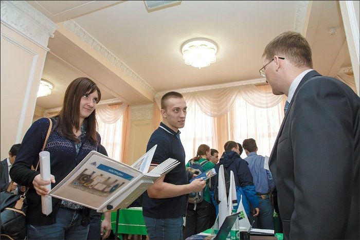 Алтай-Кокс проводит мероприятия по профессиональной ориентации в базовых учебных заведениях