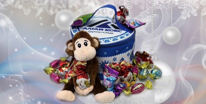 Алтай-Кокс приготовил новогодние подарки для детей Заринска