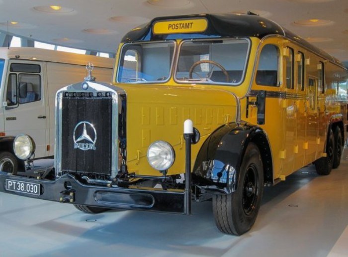 В Барнауле после войны работал редкий автобус Mercedes-Benz O10000