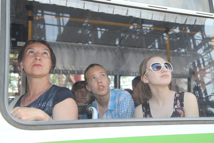 На Алтай-Коксе провели экскурсию для школьников и студентов