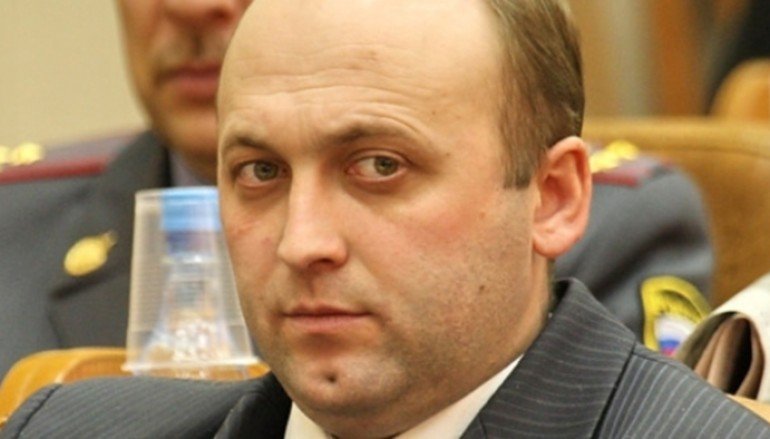 Алексея Кушнарева оставили под домашним арестом и заставили сдать заграничный паспорт