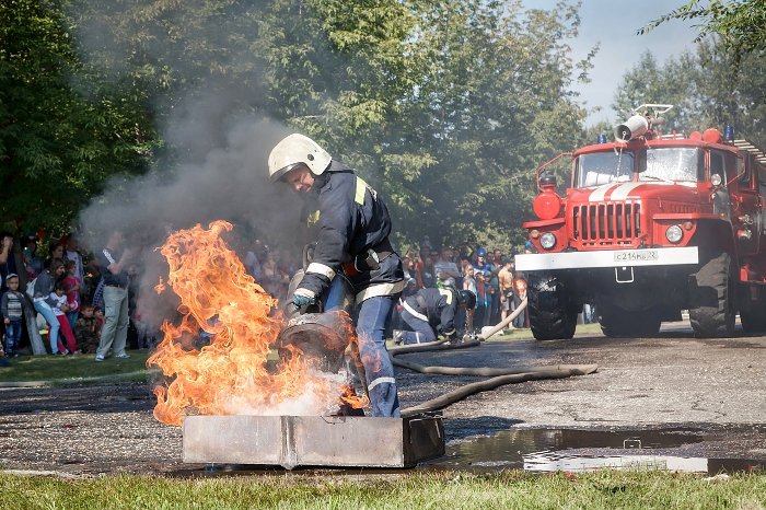 На Алтай-Коксе состоялись соревнования газоспасателей