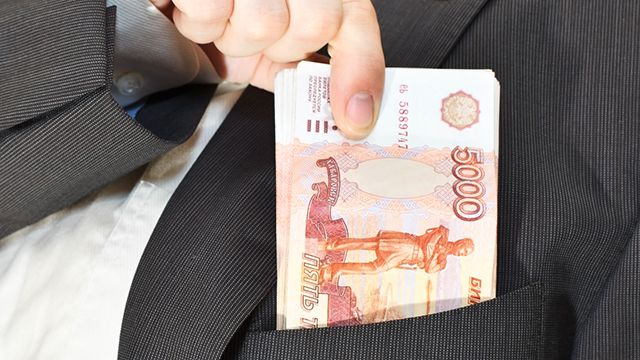 В Госдуму внесен законопроект о снижении депутатских зарплат в 12 раз - до 35 тыс. рублей