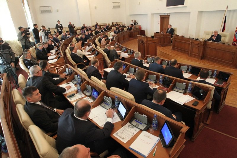 Депутаты в первом чтении приняли бюджет Алтайского края на 2017 год