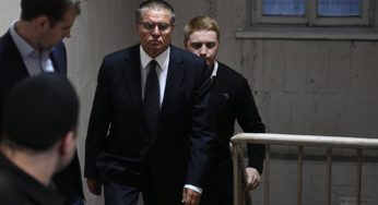 Подследственный Улюкаев снят с поста министра в связи с утратой доверия