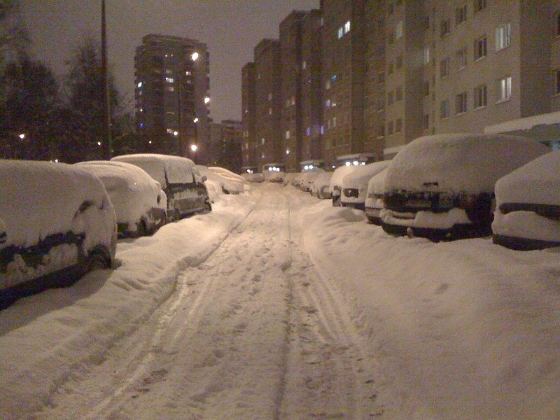 В Барнауле запретили ночную парковку (список улиц)