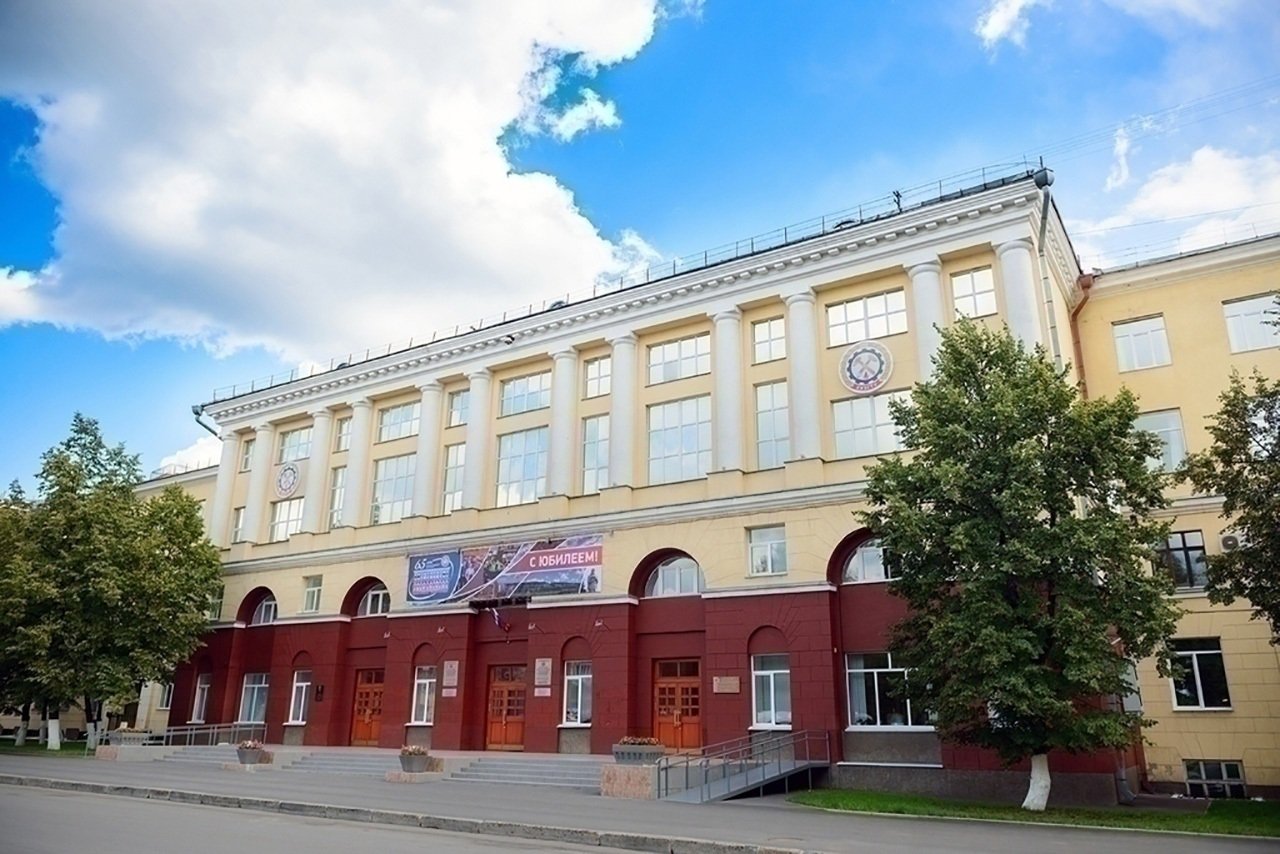 Алтай-Кокс принял участие в Дне открытых дверей Кузбасского госуниверситета