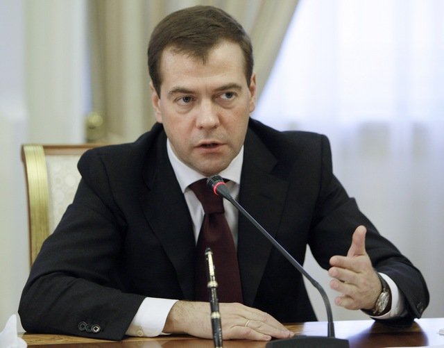 Медведев заверил аграриев, что продуктовое эмбарго будет постоянным