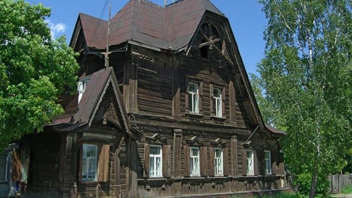 Эволюция фасадов в Барнауле: во что «одевают» дома барнаульские строители