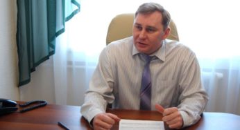 Глава комитета по транспорту и связи Бийска задержан за мошенничество