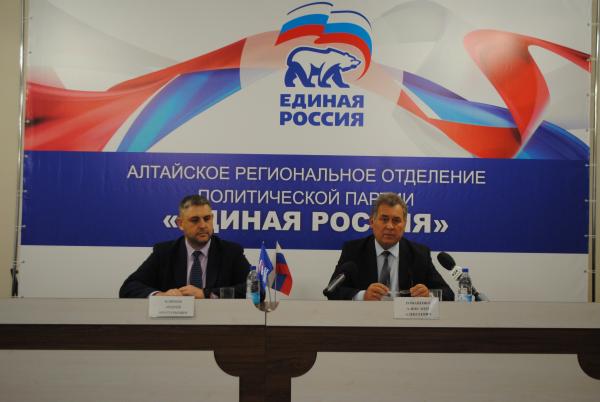 Единороссы констатировали победу на выборах в Алтайском крае и рассказали о "многих вопросах"