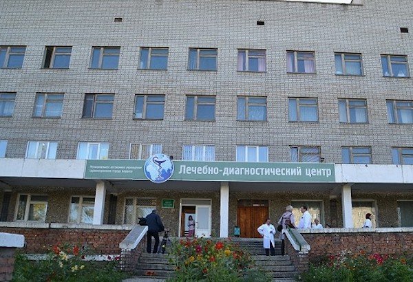Барнаульским компаниям не дают выиграть конкурс на ремонт больницы в Бердске