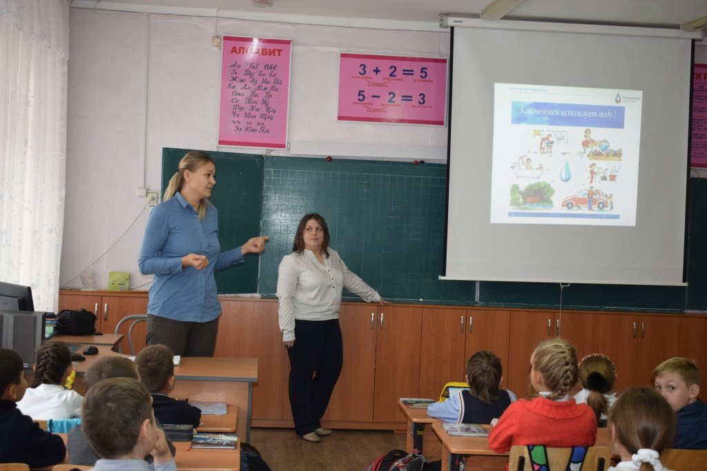 Молодые специалисты «Росводоканал Барнаул» провели урок для школьников
