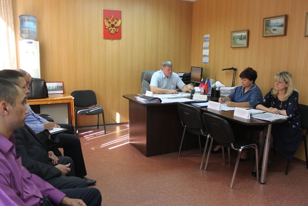 Алтайские судебные приставы пообещали научить коллекторов законодательство любить