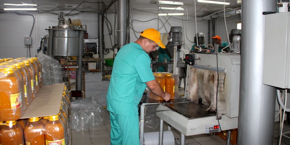 Барнаульское предприятие готовится к экспорту своих соков и нектаров в Китай