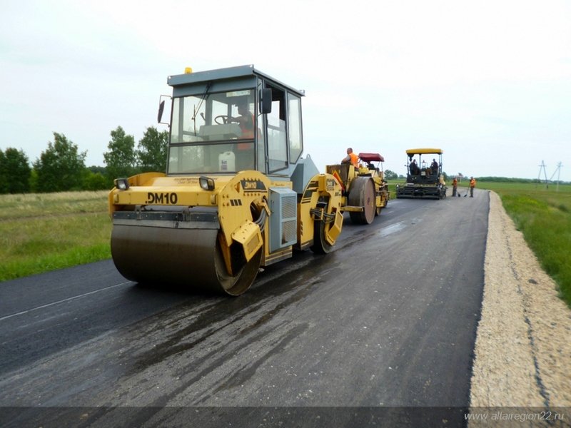 Активист алтайского ОНФ дважды не позволил провести конкурс на ремонт дорог
