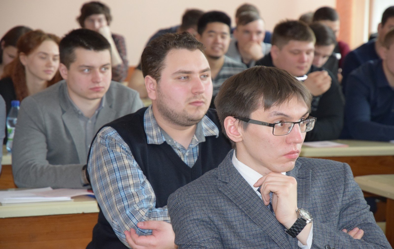 Молодые ученые обсудили в Барнауле тенденции развития большой энергетики