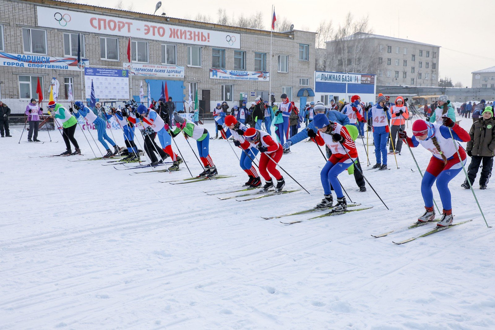 Алтай-Кокс провел традиционный зимний турнир