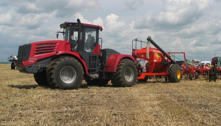 Техникой едины: Алтай впервые поставил сельхозоборудование в Германию