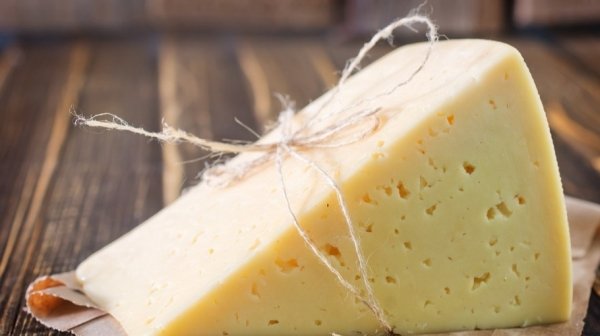 Опасный сыр под маркой известного алтайского завода обнаружил «Меркурий»