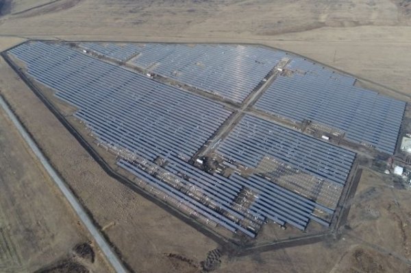 На Алтае запустили крупнейшую солнечную электростанцию в Сибири