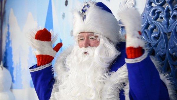 «Помоги закрыть ипотеку»: главный алтайский Дед Мороз поведал, почему работает лучше чиновников и в чем сила волшебства