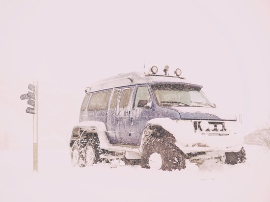 Житель Змеиногорска угнал откопанный из снега автомобиль