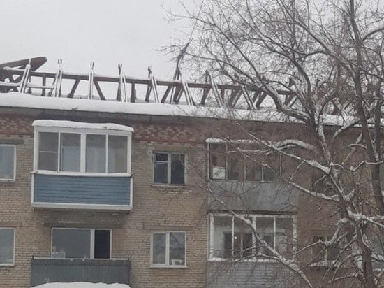 В Барнауле затопило квартиру без крыши