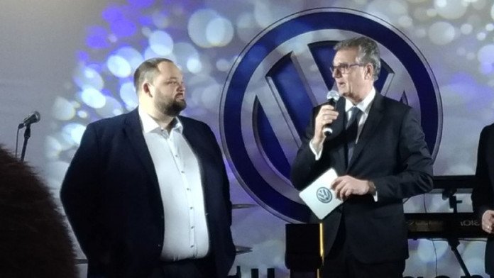 Глава Volkswagen в России Томас Мильц открыл в Новосибирске второй салон марки