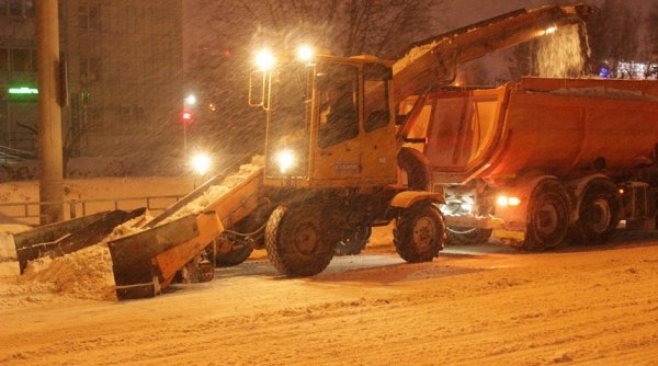 Вячеслав Франк: Ситуация по уборке снега в городе остается сложной, но управляемой