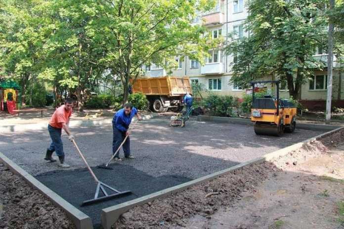 Новосибирская область получит 2,4 млрд рублей на обустройство дворов, парков и скверов