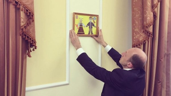 Глава Республики Алтай Олег Хорохордин снялся в клипе на свой «предвыборный гимн»